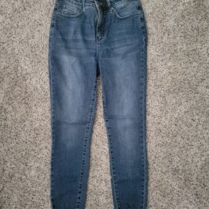 Judy Blue Tummy Control High Rise Jeans